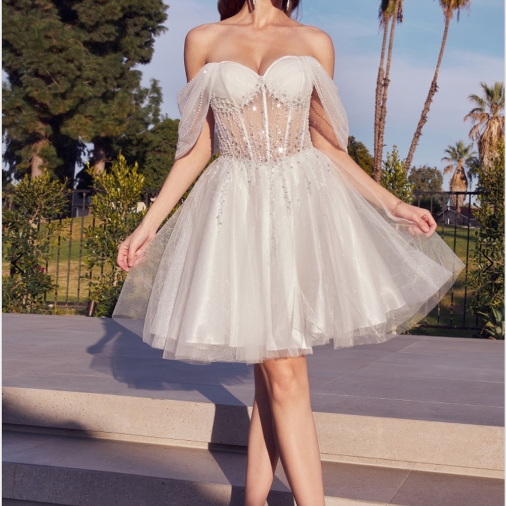 La Divine Elegant White corset Off-Shoulder Dress